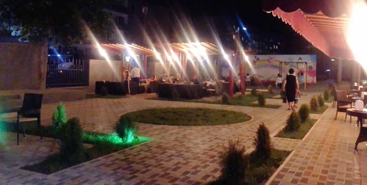 Vaykʼ Hotel Lider Complex מראה חיצוני תמונה